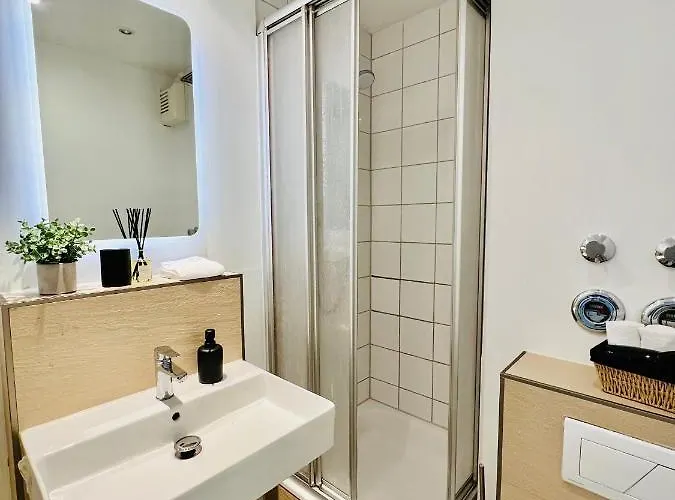 Sunset Apartment: Free Parking + Balcony + Netflix * Essen